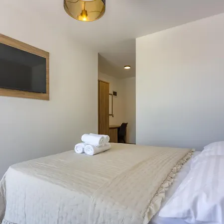 Bed and Breakfast Sunrise Beachfront Ii