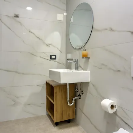 Sunrise Beachfront Ii 3* Πόρετς